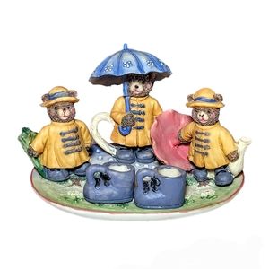 Vintage Mini Resin Teddy Bear Rain Raincoat Umbrella Tea Set Dollhouse Miniature